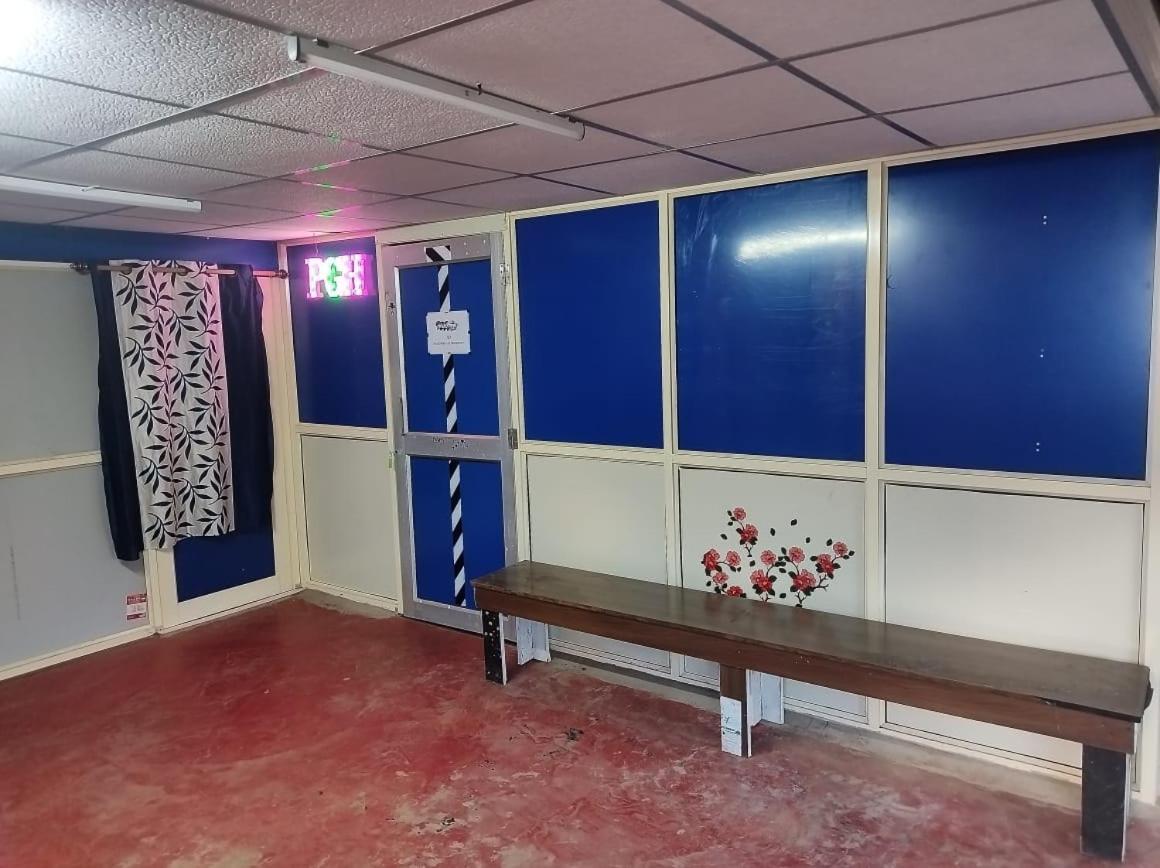 פורט בלייר Rajeswari Ac Dormitory For Indian Males Only מראה חיצוני תמונה