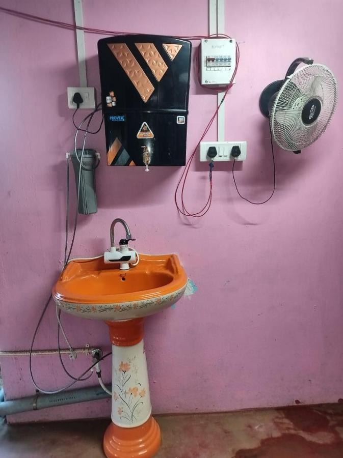 פורט בלייר Rajeswari Ac Dormitory For Indian Males Only מראה חיצוני תמונה
